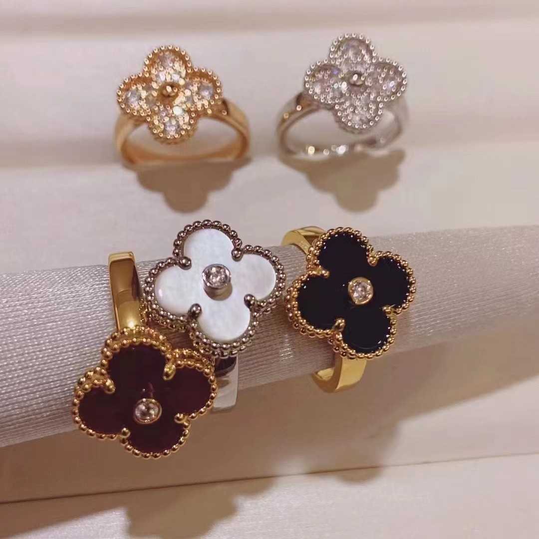 Brand Jewelry Original V Golden Van Lucky Clover Ring Femme S925 Silver Natural White Fritillaria Red Jade Marrow Full Diamond