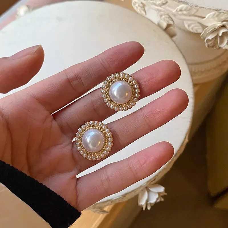 Stud Fashion Bohemian Big Pearl Stud Earge Mascot Ornements pour femmes Valentin Accessoires Gift Wholesale E0245 D240426