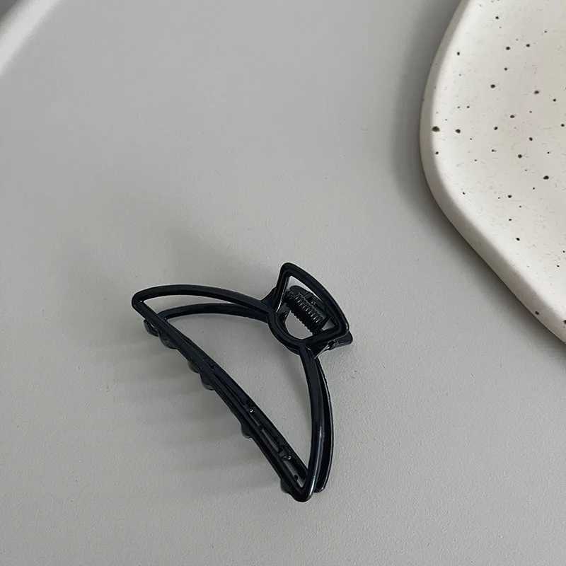 Hair Clips Barrettes New black small metal claw clip suitable for girls heads mini hair bucket crab fashionable