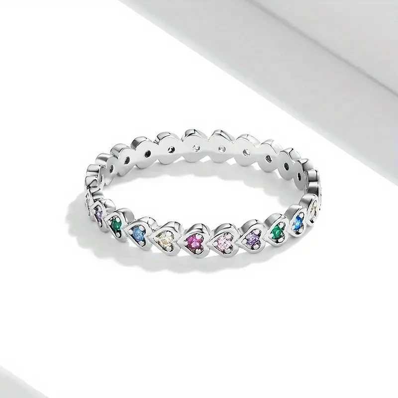 Wedding Rings Elegant Silver Color Heart ingelegd met veelkleurige stenen ringen Fashion Shine Party Engagement Rings for Women