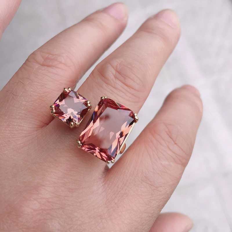 Anneaux de bande csjs Nouveau design de la bague en zultanite crée un changement de couleur sultaneite gemmstones exquise bijoux de fête pour femmes cadeaux de mariage Q240427