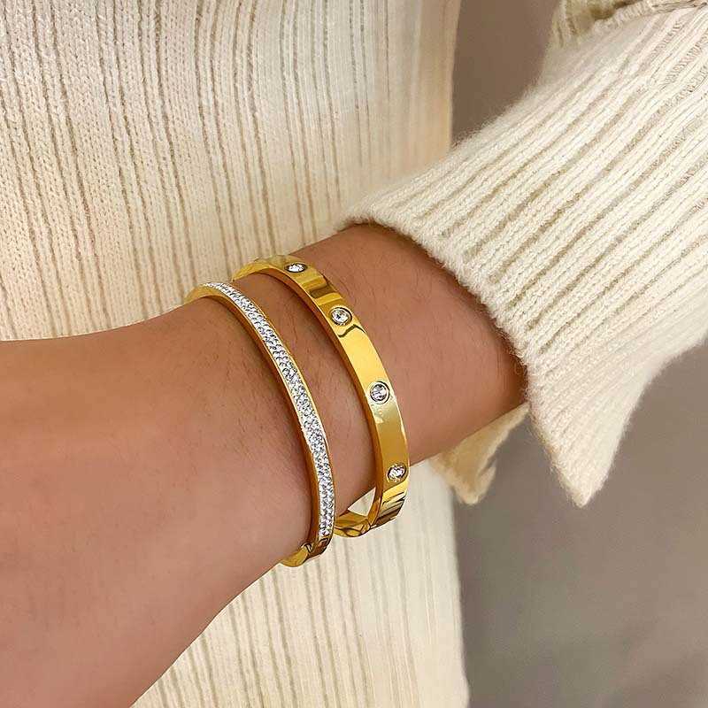 Uso diario de pulseras de alto brillo pulsera de lujo para mujeres minimalistas de moda con pulseras originales de Carrtiraa