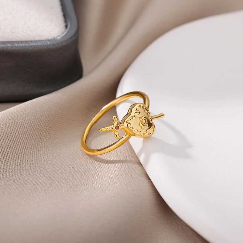 Anneaux de mariage Arrow romantique à travers le coeur Amour pour les femmes Punk Punk Vintage en acier inoxydable Couple d'anneau Femme Jewelry Gift Wedding