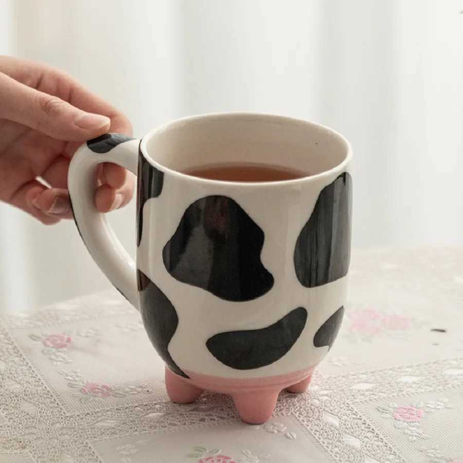 Mugs 500ml/17oz cute cartoon ceramic cup creative cow pattern and foot water cup coffee cup summer and winter drinks gift J240428