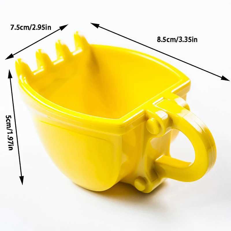 Tassen Creative 3D Bagger Eimer Bucket Model Coffee Tasse mit Schaufellöffel Interessanter Ausgraber Ashley Cake Container Teetasse J240428