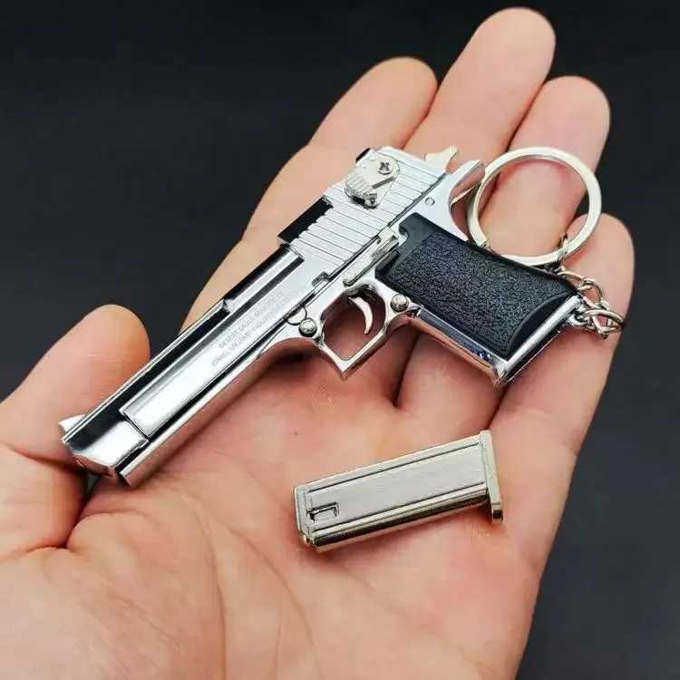 Gun Toys 2024 1 3 Desert Eagle Metal Gun Model Gold-Patived Keychain G17 Pistool Hanger Mini Detachable Toy Gun For Adult Kids Gift T240428