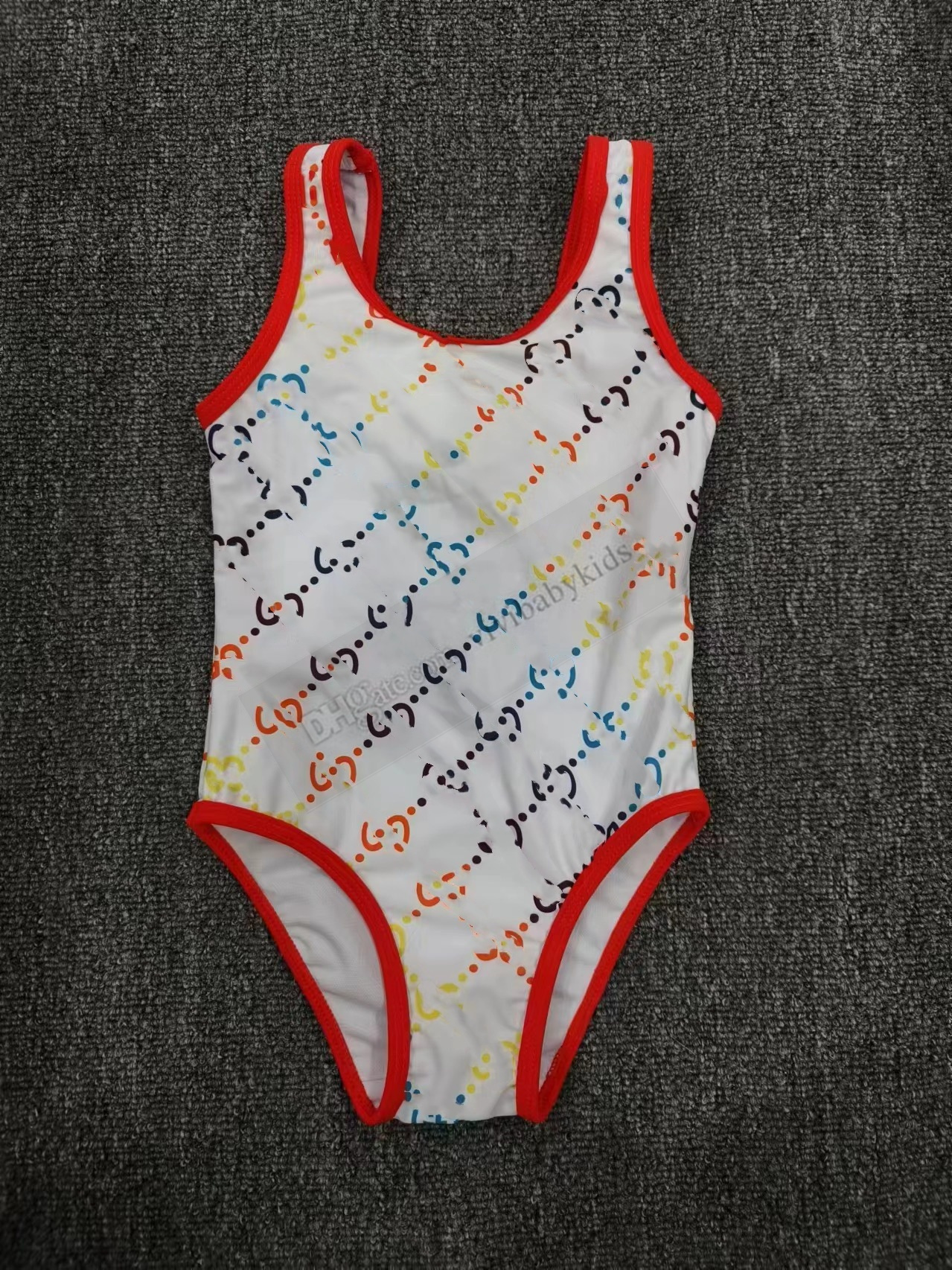 Desinger Girls Dinosaur Printed One-Pieces Swimsuit Ins Kids Star Letter水泳ベビーバススーツビキニ子供漫画ベアビーチ水着S1352