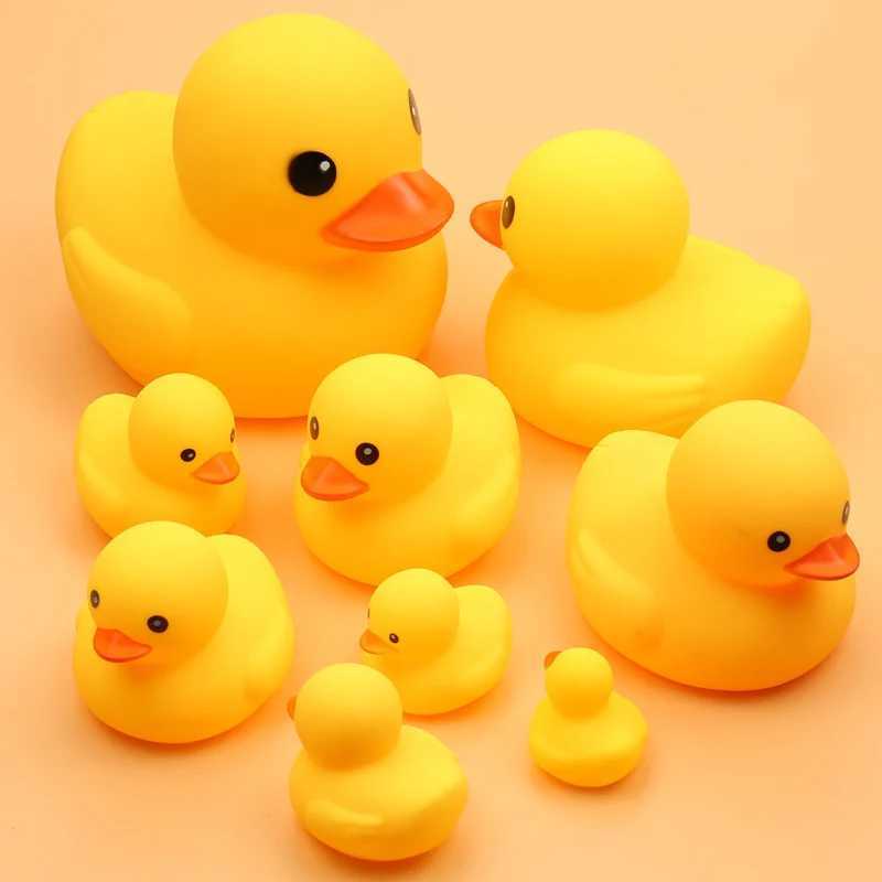 Toys de bain pour bébé 9 tailles salle de bain caoutchouc jaune baignade de canard jouant à eau serre sonning canard mini anneau de natation jouets pour nouveau-né cadeau