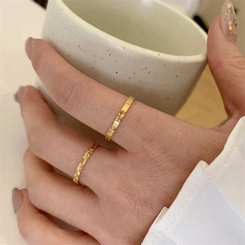 Band Rings Dancy Fairy Tarnish Free Carved Bright Light Womens Bold Ring Waterproof Stapble Ring Bijoux Womens Party Q240427