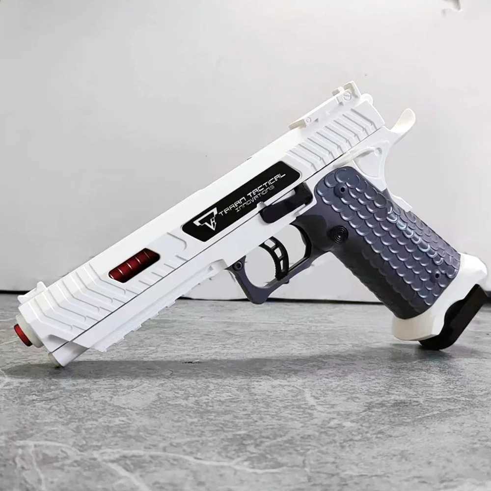 Toys Fire continu Fire 2011 Pistol Desert Eagle Throwing Shell Sheld vide suspendu revolver lanceur jouet arme de Noël Cadeau T240428