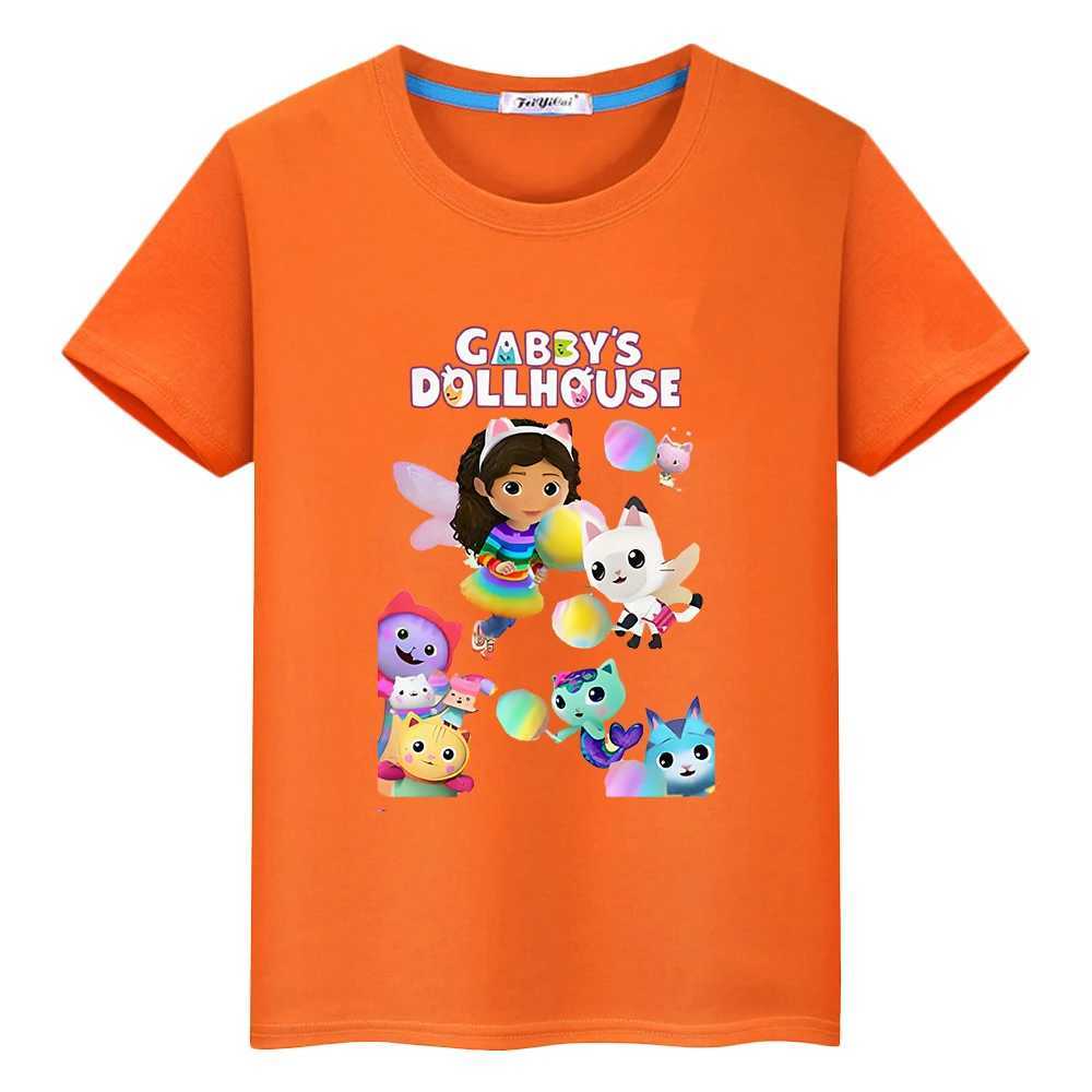 T-shirts 2024 Söt T-shirt Kawaii Gabbys Doll House Tryckt T-shirt 100% bomull Kort ärmpojkar Anime Top Y2K One Piece Childrens Clothing Girll2404