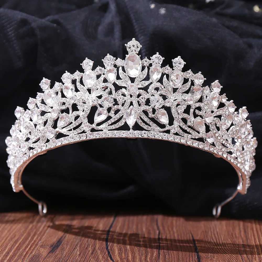 Tiaras Silver Color Accessoires de cheveux de mariage Luxury Crystal Crown Tiara For Women Crown Criffe Bridal Hair Bijoux Tiaras