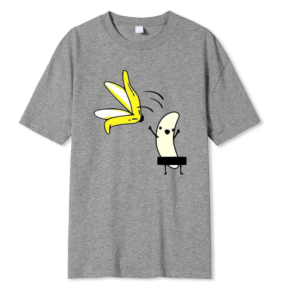 Męskie koszulki mężczyzn Banana Disrobe Overcoat Zabawny nadruk T-shirt Summer Humor Żart T-shirt Soft Bawełna swoboda T-koszule Strtwear Y240429