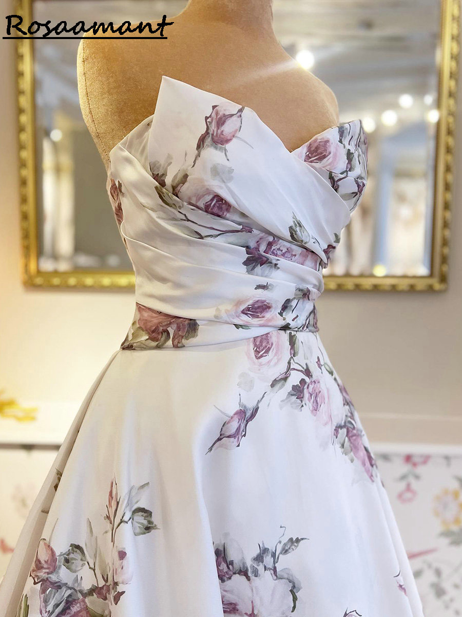 Elegante stampa floreale senza spalline Abiti da sposa A abiti da sposa a manico