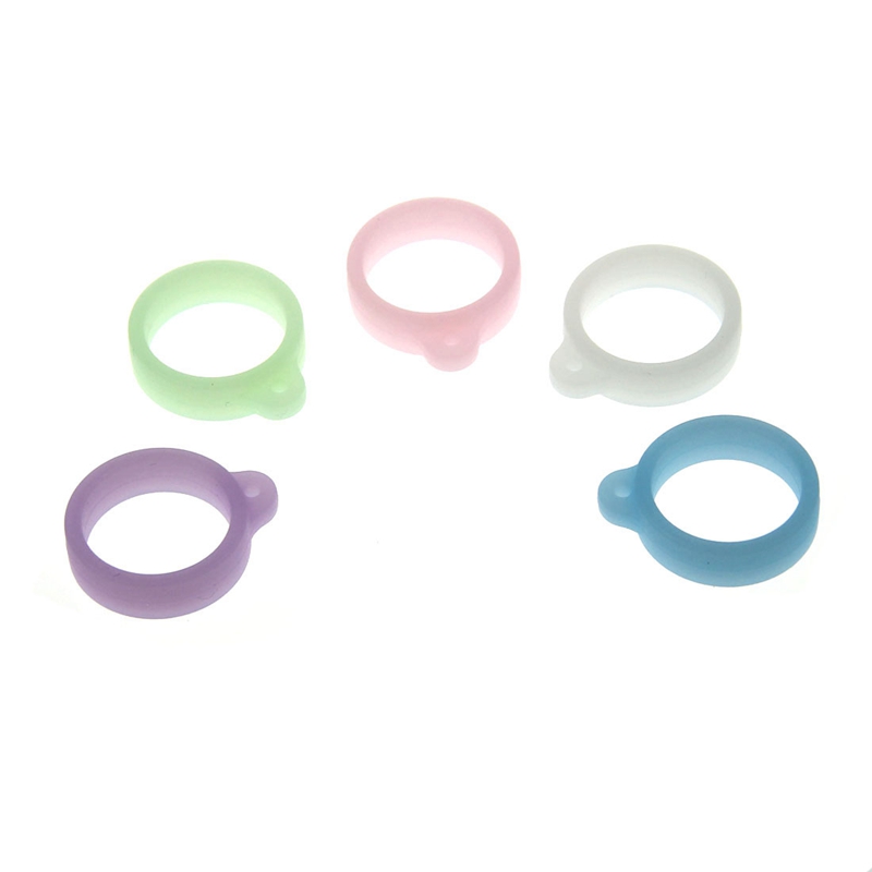 Band de lonyard de silicone 20 mm Glow Luminal dans le collier de silicium foncé O Clips d'anneau String Necy Corde Chaîne de chaîne de manège Couleur