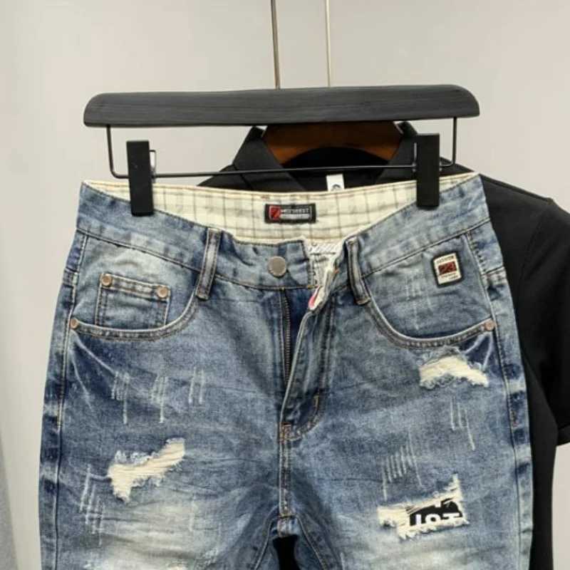 Heren shorts gescheurd rechte mannelijke denim shorts grafische multi color sale Koreaanse modeheren korte jeans broek originele trend 2023 luxe gesneden J240429