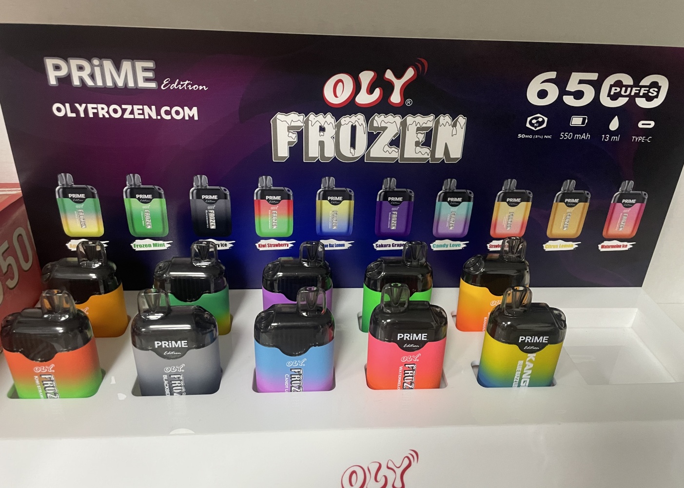 100% authentique OLY FROZEN 6500 Puffs Dispost Vape Vape 10 saveurs Vape Bar Mesh Coil 500mAh Type-C 14ML CARTRIDGES PRÉFILLÉES POD 0% 2% 5% E Cigarette VS Bang 8500 12K 15K 18K