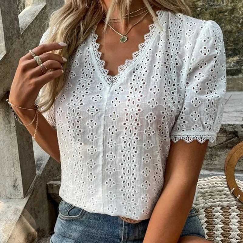 Women's Blouses Shirts Hollow Lace Shirts for Women Puff Slve Tops Vintage Elegant White Blouse V-neck Solid Shirt Summer Fashion 21385 Y240426
