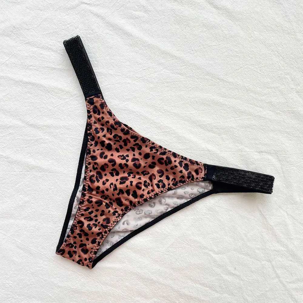 Mutandine da donna biancheria da donna liscia e sexy rosa in tessuto più size reggiseno a bassa ascesa da donna lettere di strass di rina comodi thongl2404