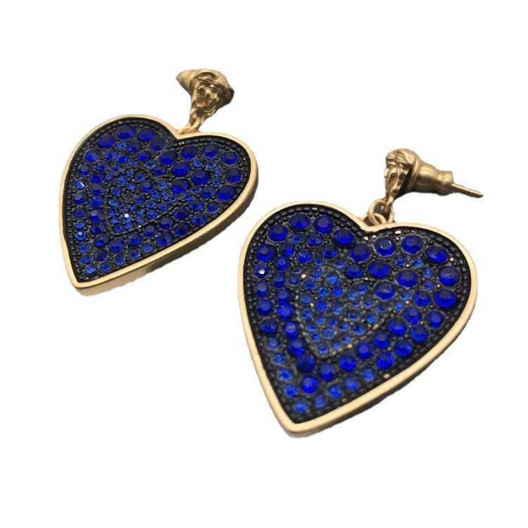 2022 Fan Jiaou Love Blue Diamond örhängen mässingsmaterial örhängen kvinnlig 925 silvernålar