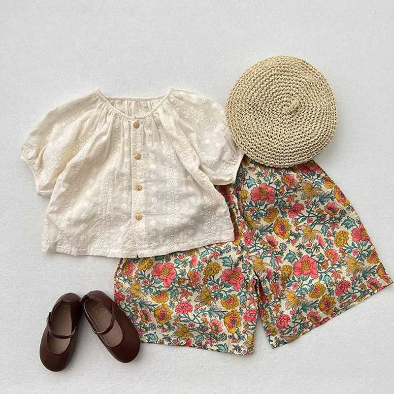 Kids Shirts 2024 New Summer Kids Baby Shirt Girls Sweet Embroidery Floral Blouse Tops ldren Outwear Clothes 1-6T H240509