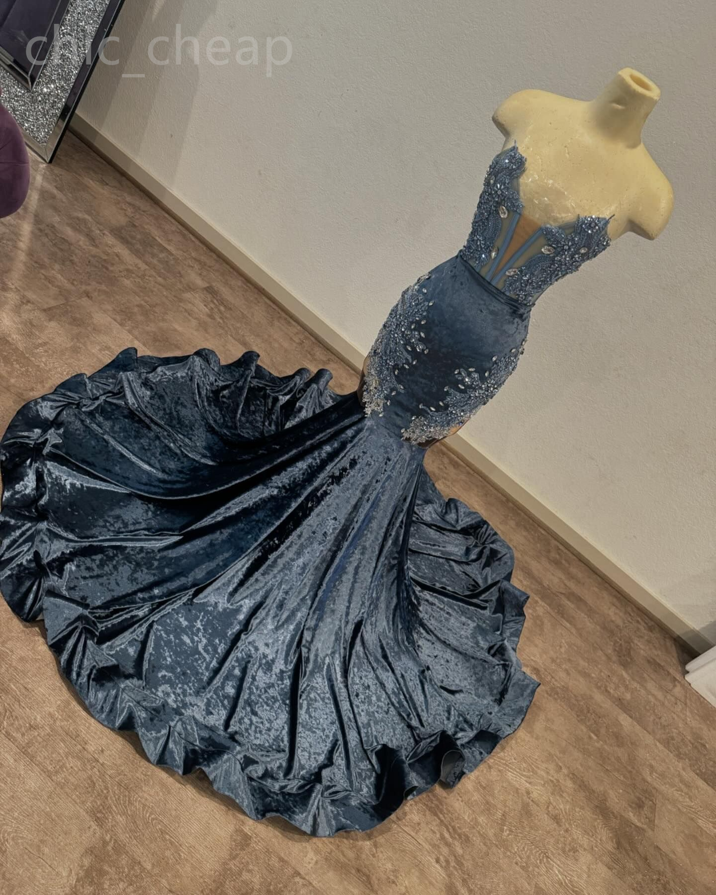 Talla grande árabe aso azul marino sirena siren vestidos de baile de baile de cuentas de terciopelo fiesta de recepción de recepción de compromiso de segundo cumpleaños ZJ334