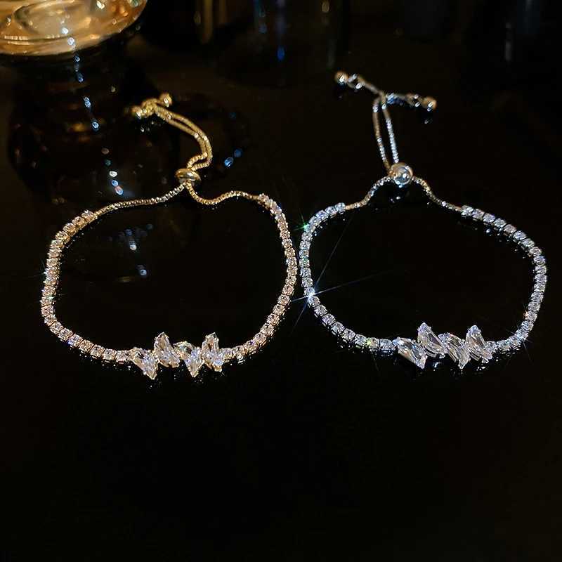 Chaîne Luxury Butterfly Rhingestone Bracelets réglables pour les femmes Nouvelles bijoux d'anniversaire de mariage de mode