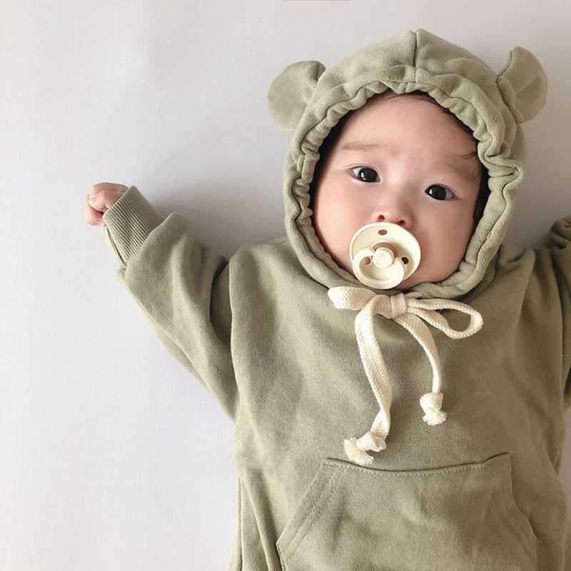Rompers 2023 Baby Bodysuits Cute Bear Design bebes Jumpsuit H240429
