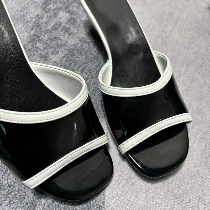 Sommer Simple Fashion Flip-Flops bequeme High Heels Casual Open-Toe Pantoffeln High-End Exquisite Letter Light Luxus-Pendler-Hausschuhe