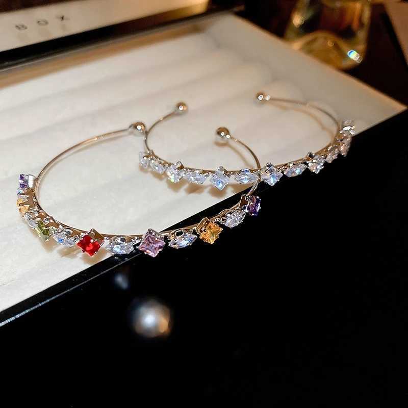 Pulseiras de casamento luxuosas de zircão colorido brilhante para mulheres de alta qualidade cheias de braceletes de shinestone quadrado presente de jóias