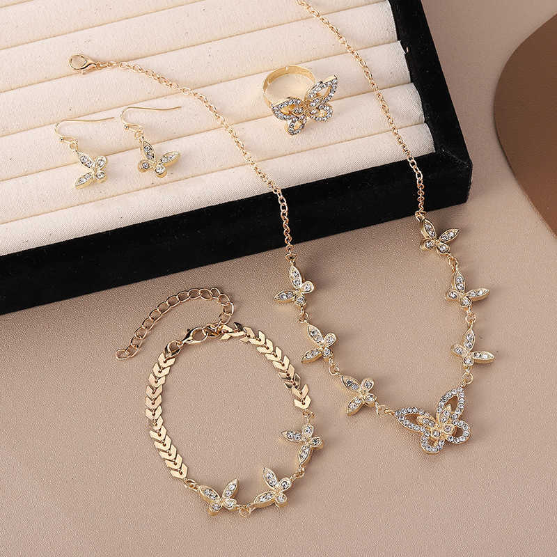 Designer Jewelry Luxury Graf Bracelet Pendant Necklace Phantom Butterfly Double Play Zircon Water Diamond Earrings Ring Bracelet Set Exquisite Craftsmanship