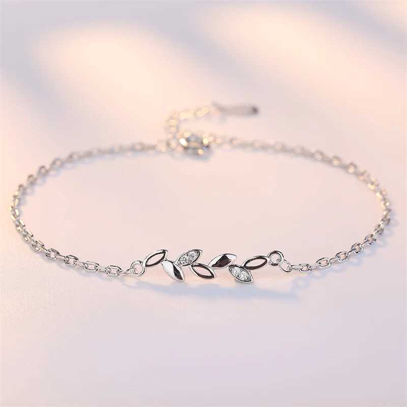 Chaîne 925 STERLING Silver Ladies Bracelet Lucky Leaf Silver Bracelet Girl Garm Simple Couple Love Gift Christmas Gift Bijoux 8 pouces