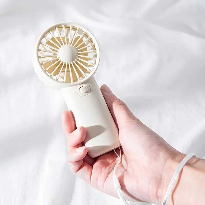 Electric Fans Cute Mini Fan Portable Handheld Fan Lightweight Handy Fan Pocket Size Low Noise Liten Electric Fan Student Gift Outdoor Fan 2024 D240429