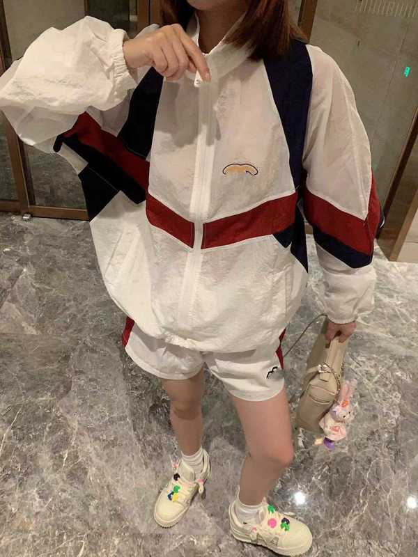 Women's Two Piece Pants Designer Brand 2024 Summer New Casual Set Loose Long Sleeved Sunscreen Clothes Net Red Thin Sports Shorts 4404