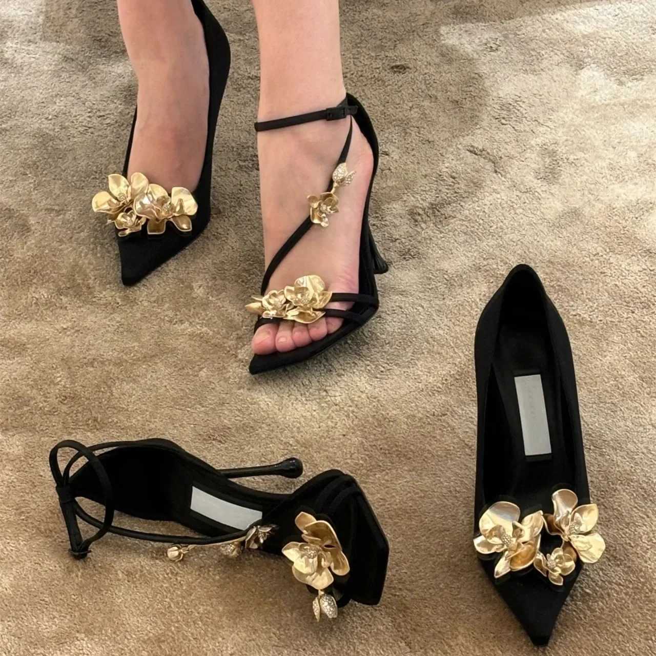 Elbise ayakkabıları altın metalik çiçekler lüks tasarımcı kadın pompalar yaz ipek topuklu sandaletler seksi kare ayak parti ince topuklu parti h240430