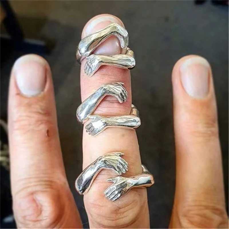 Уважаемые кольца классические творческие серебряные объятия для женщин для женщин мода металлические резные руки