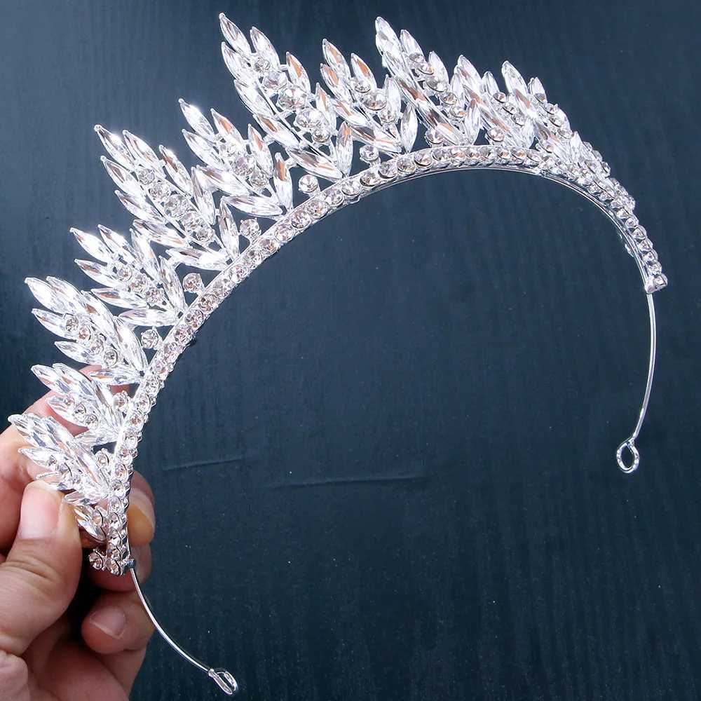 Tiaras Eleganti principessa Eleganti ragazze White Crystal Tiara donne Regalo matrimoni Bridal Bride Crown Accessori abiti capelli Nuovi Accessori abiti capelli