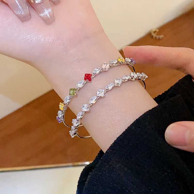 Pulseiras de casamento luxuosas de zircão colorido brilhante para mulheres de alta qualidade cheias de braceletes de shinestone quadrado presente de jóias