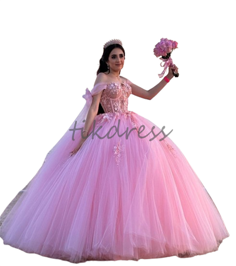 Eleganta rosa quinceanera -klänningar med 3D -blommor 2024 av axlarna Sexton födelsedagsfestklänningar underbara debutantrock de Bal Vestido de 15 XV Anos Masquerade