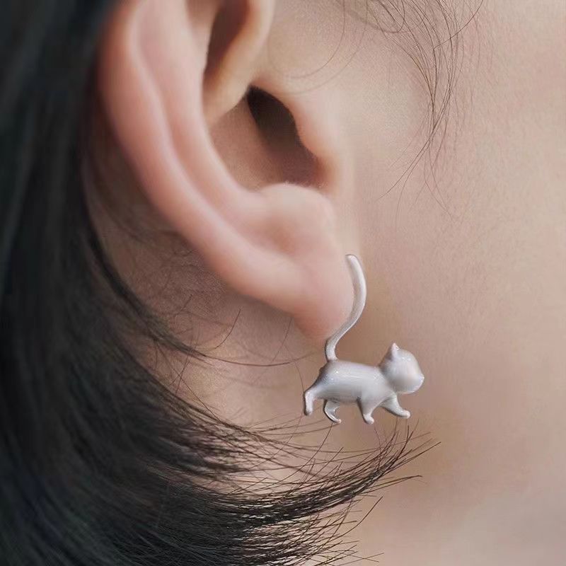 Designer's Original Lucky Design Meow Star Cat Cat 925 Pure Silver Earrings Female Ear Jewelry