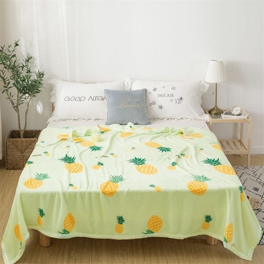 pineapple High quality Thicken plush bedspread blanket 200x230cm High Density Super Soft Flannel Blanket for the sofa Bed Car 2011232x