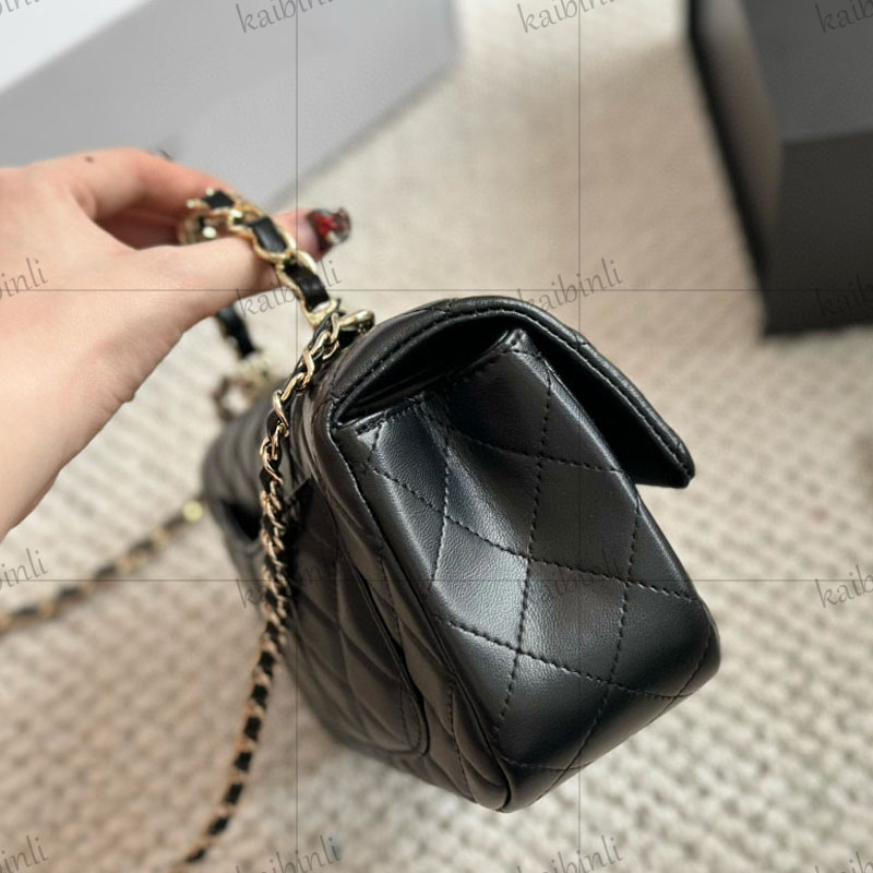 Women Designer Bag Mini Flap With Hard Gold Handle Small Size Real Leather Bag Cross Body Bag Axel Purse Classic Flap Purse Shopping Bag Mini Handväska