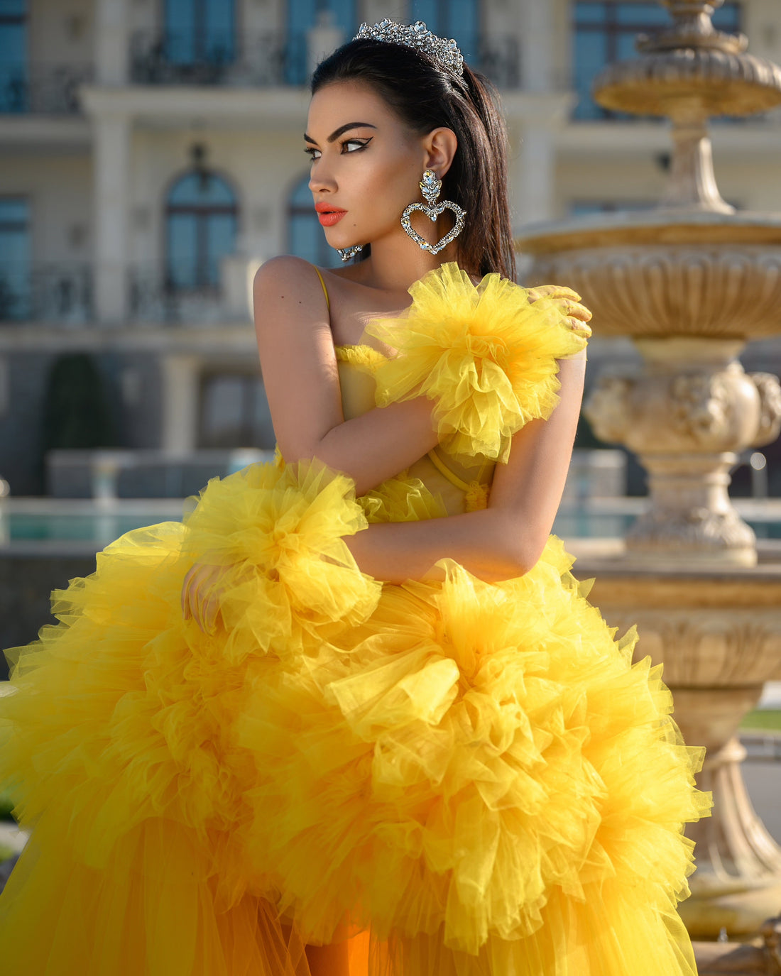 Gorgeous Yellow Prom Dresses Tulle Lace Ruffle Photo Robes Evening Gowns Sweep Train Plus Size Bridal Gowns Custom Made