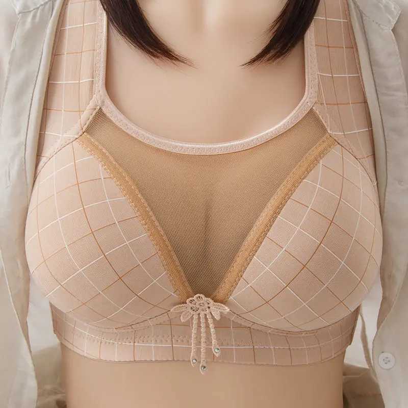 ブラスブラスシームレス36-44 b C格子縞の女性用ブラジャー大型チューブトップ通気性快適さプラスサイズの女性ワイヤレスアンダーウェアブラッシエールYQ240203