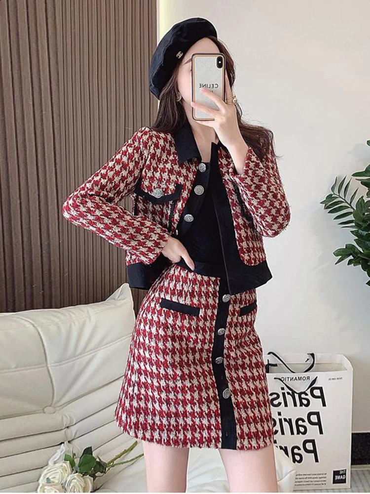 KBAT Spring Set Women Vintage Small Fragrance Tweed Jacket Bow Short Coat Mini Skirt Suits French Two Piece Sets 240129