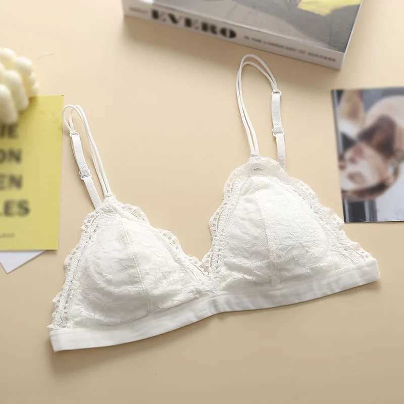 BRAS French BH utan stålring Sexig spets tunn Summer Sling Triangle Cup Breast Wrap Underwear Women YQ240203