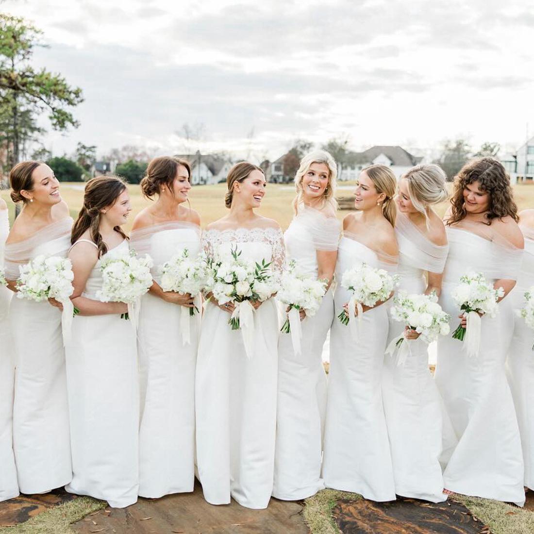 Branco marfim júnior vestidos de dama de honra sereia fora do ombro longo vestido de dama de honra vestidos de cetim plissado tule vestidos para mulheres negras árabes roupa de convidado de casamento nr044