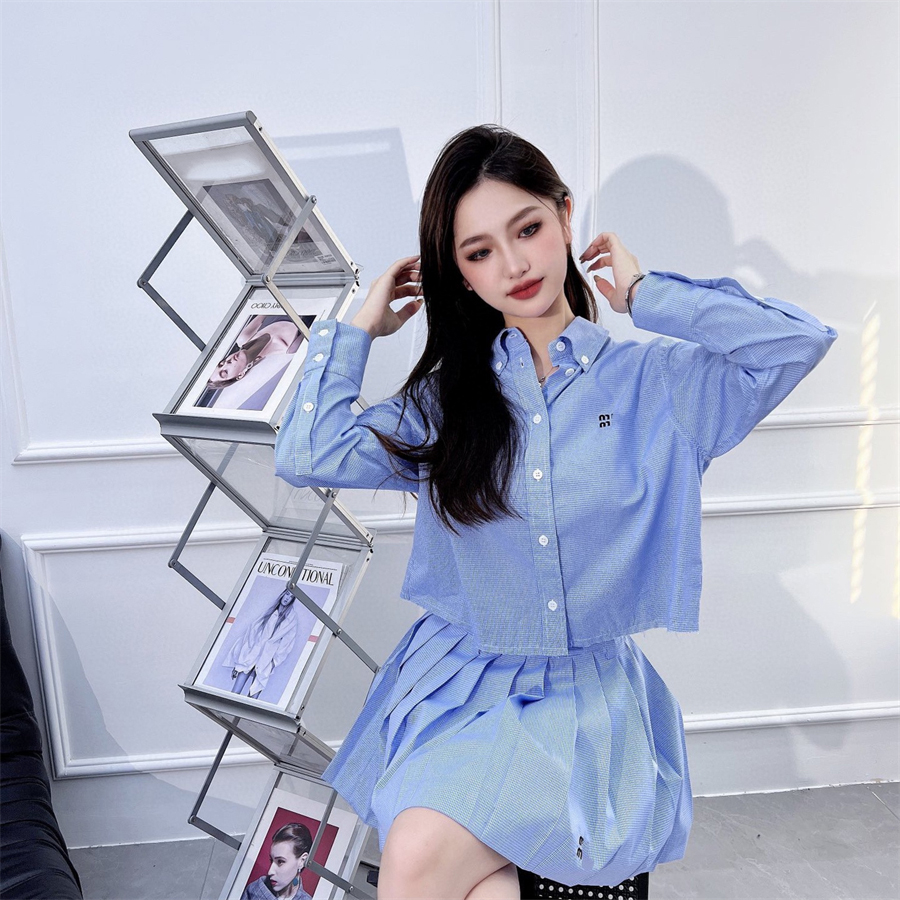 Women's two piece set designer dress for spring and summer classic and simple blue plaid short style girl shirt paired with half skirt letter embroidery clothes