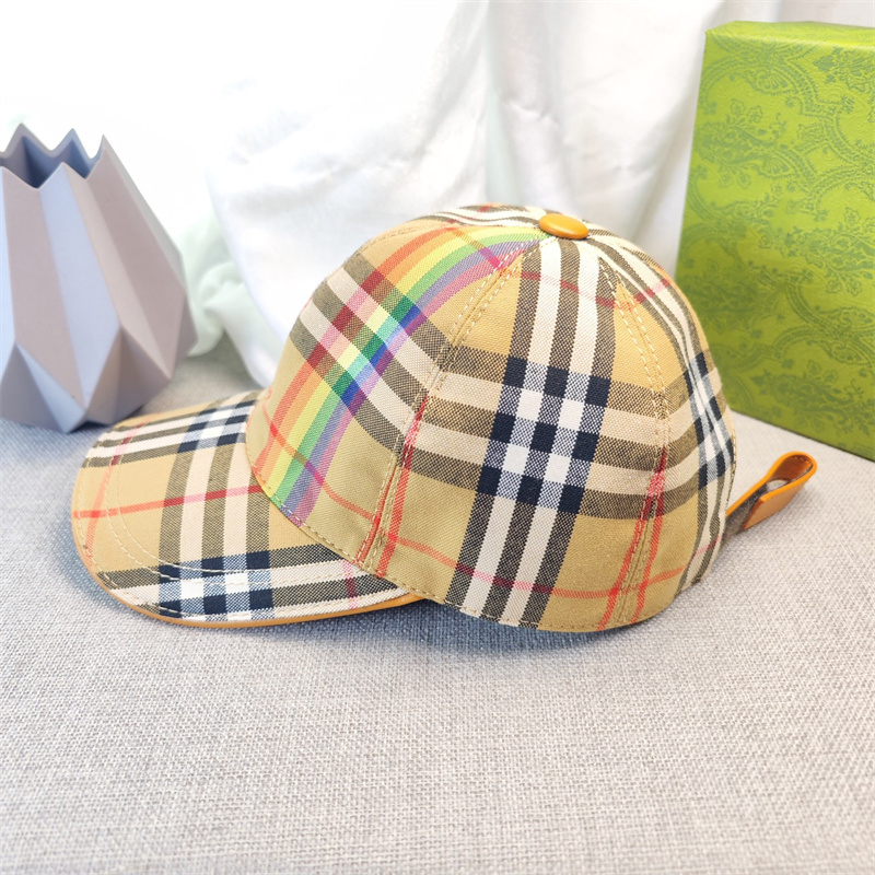 Cappello da baseball alla moda firmato Cappello da papà in tela lavata con motivo personalizzato e fascia B adattata in pelle dal design classico familiare