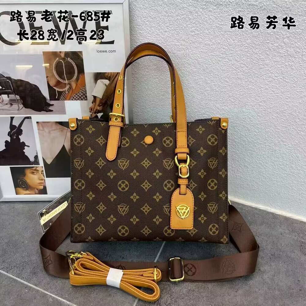 Nuevo bolso de mano de gran capacidad de Fanghua, bolso de mano para mujer, con un hombro, cruz oblicua, versión coreana, transmisión en vivo 2024, 78% de descuento en tienda al por mayor